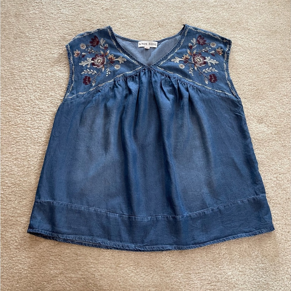 Knox Rose - Denim Chambray Embroidered Top - Size: Large